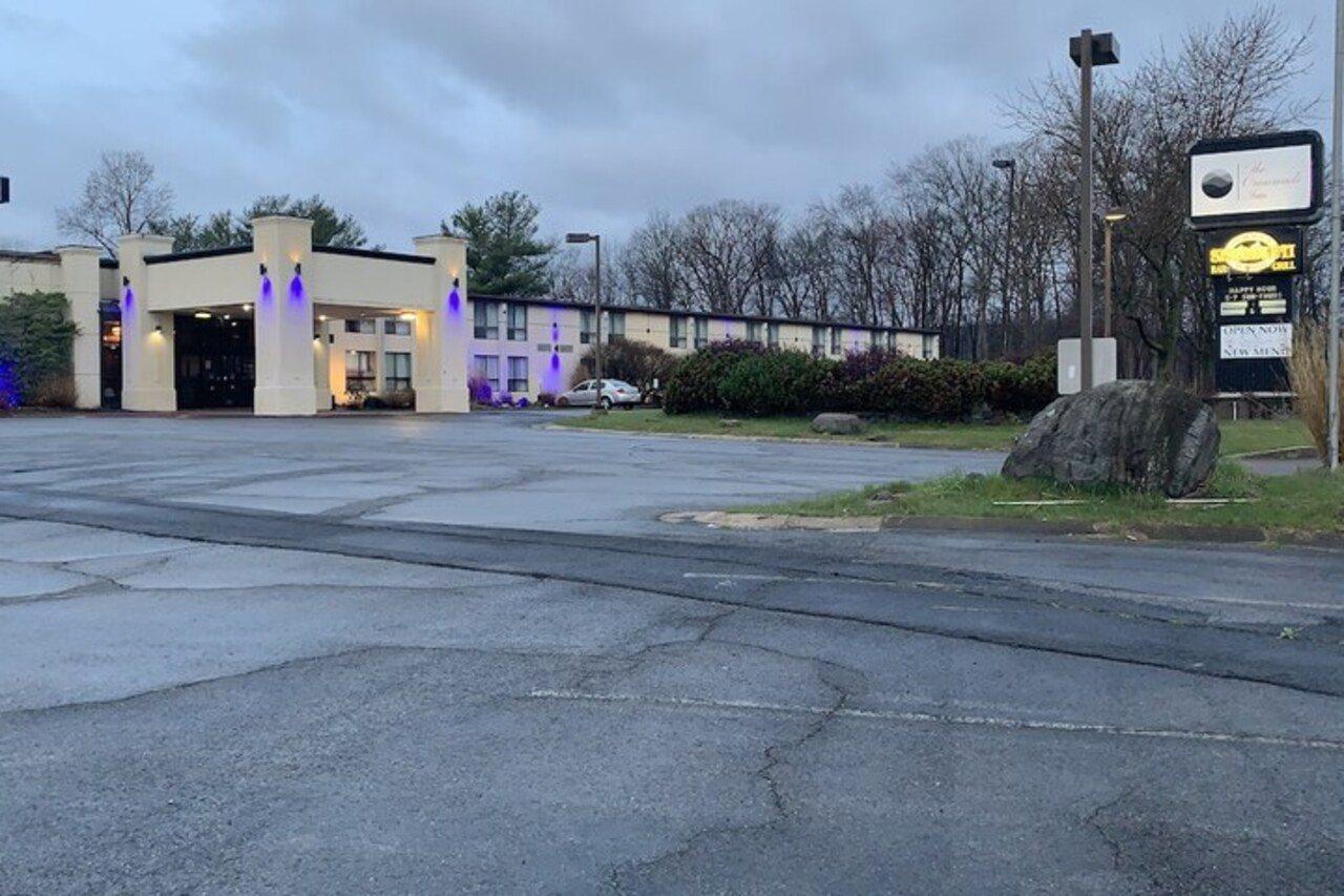Howard Johnson By Wyndham Bartonsville/Poconos Area エクステリア 写真