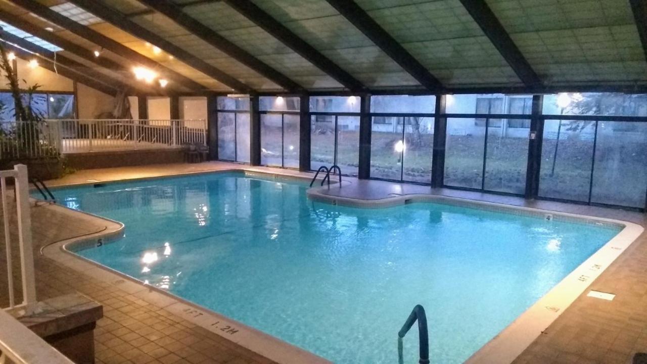 Howard Johnson By Wyndham Bartonsville/Poconos Area エクステリア 写真