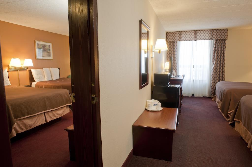 Howard Johnson By Wyndham Bartonsville/Poconos Area 部屋 写真